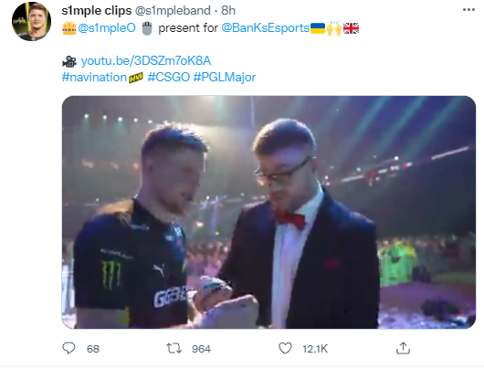 【CSGO杂谈】NiKo沙鹰空枪地图标志，NIP：签名贴纸呢