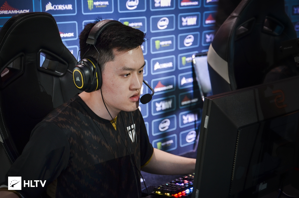 CSGO战队模拟经营，教你如何在转会市场选择核心选手