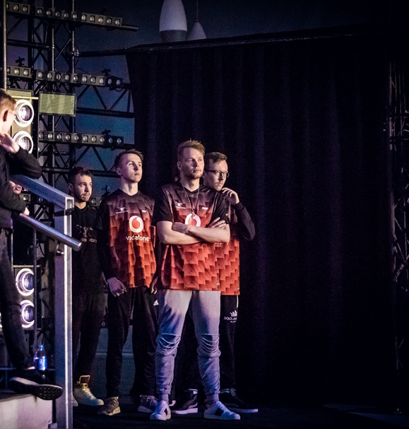 5年转瞬即逝，ropz 离队发表长文告别MOUZ 