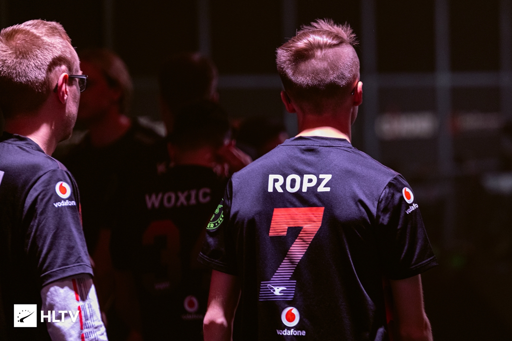 5年转瞬即逝，ropz 离队发表长文告别MOUZ 