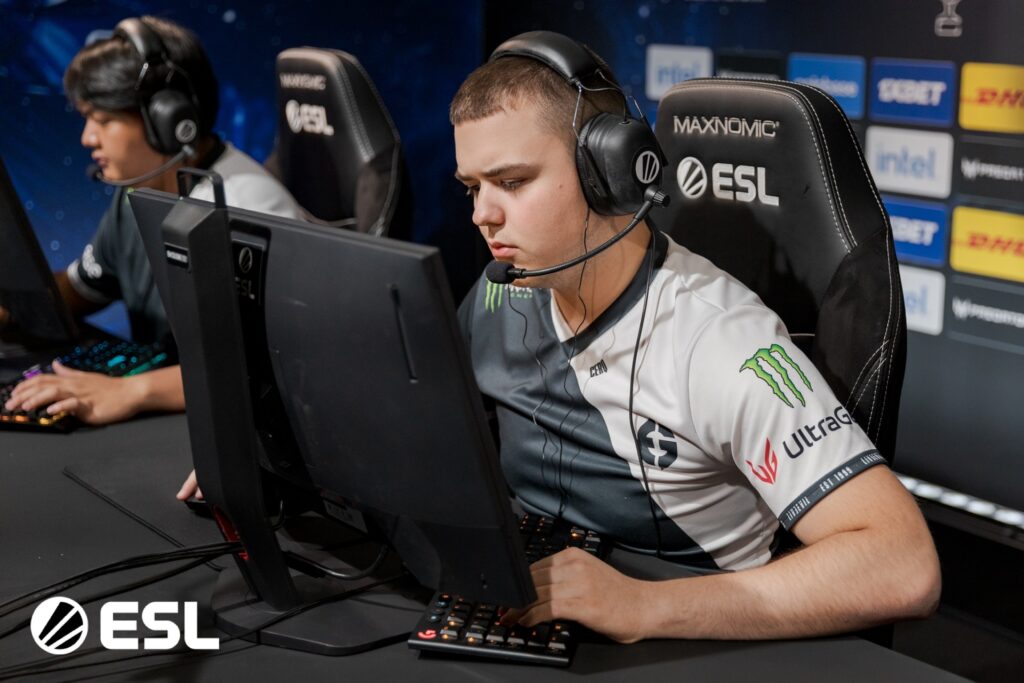 CSGO BLAST小组赛回顾，你觉得这些队伍的表现如何？