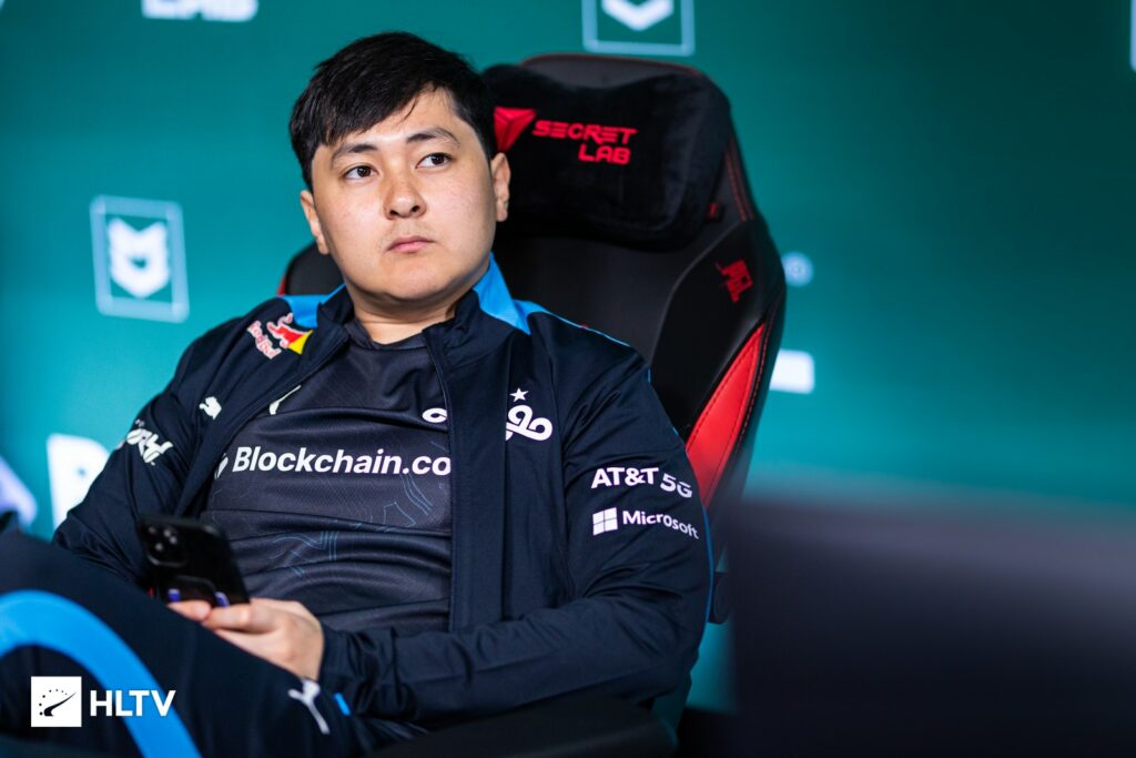 C9选手HObbit：教练Groove就跟大家的老父亲一样 