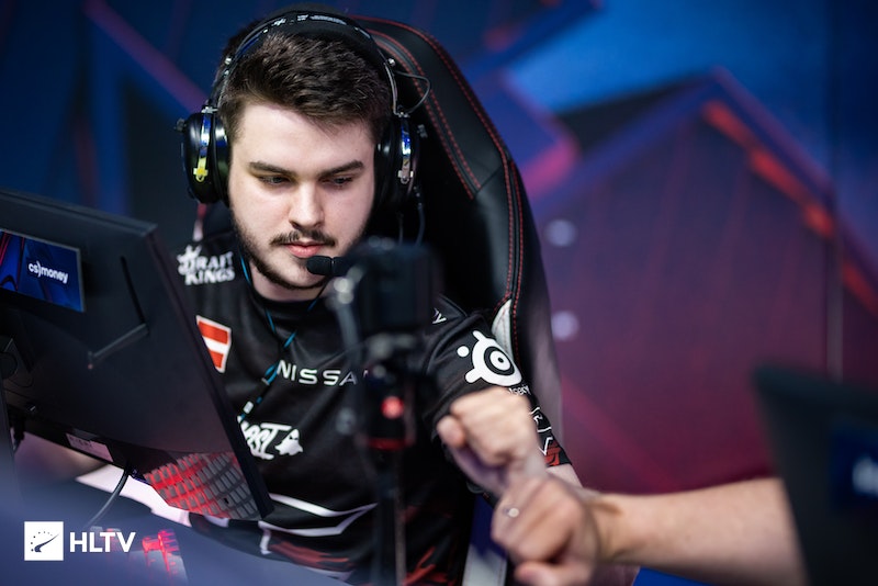 EPL S16：FaZe首战 2-0大比分血虐FTW